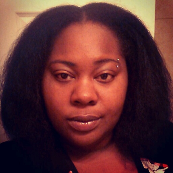 Meet your Posher, Hika - Picture 1 of 1